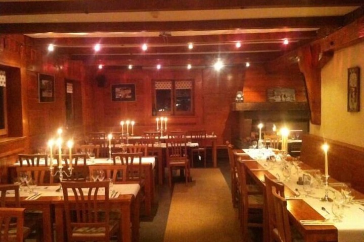 Dining 54 of 92