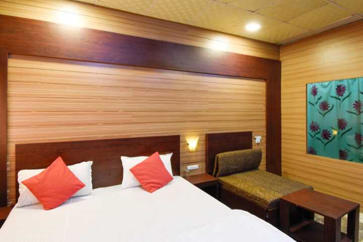Room 2 of 46