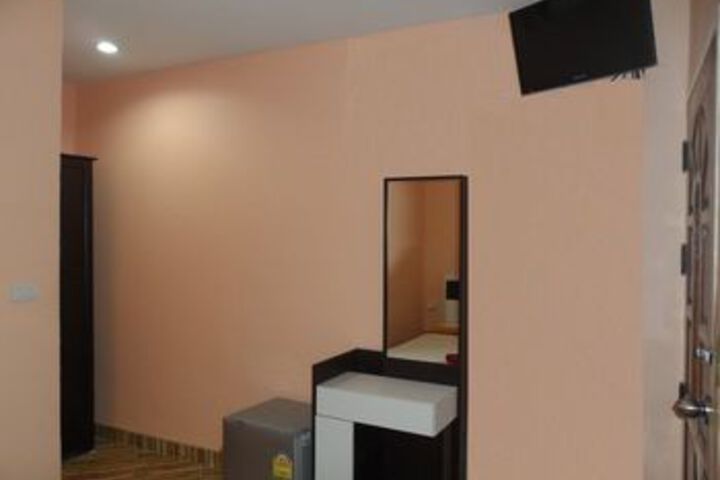 Room 38 of 56