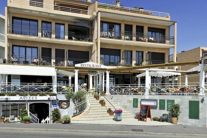 Terrace/Patio 20 of 46