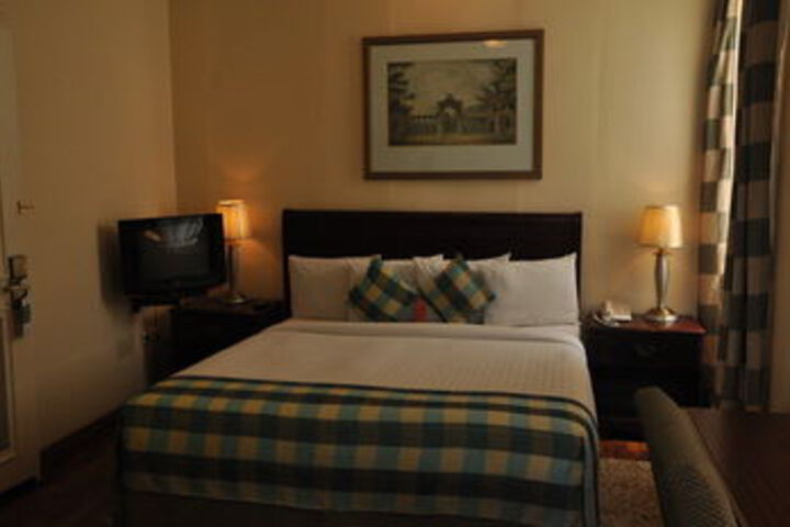 Room 15 of 29