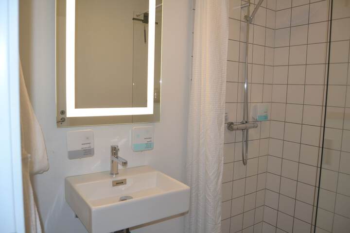 Room 14 of 31