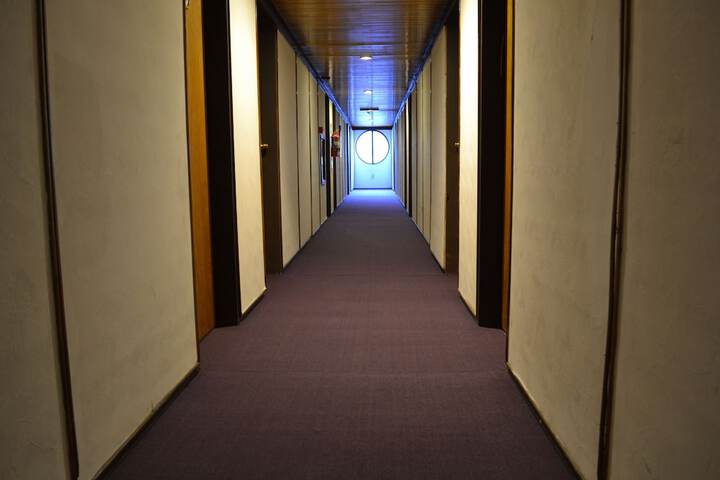 Room 12 of 15