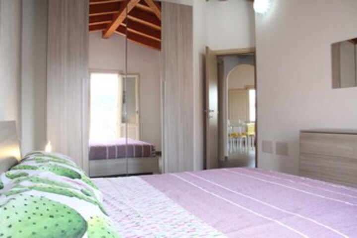 Room 41 of 53