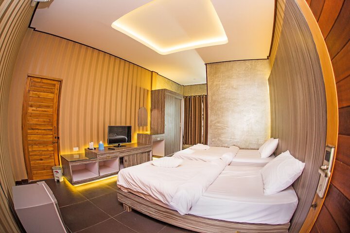 Room 2 of 59