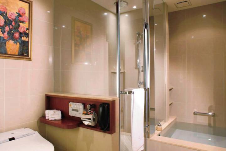 Clean Restrooms