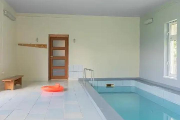 Pool 2 of 7