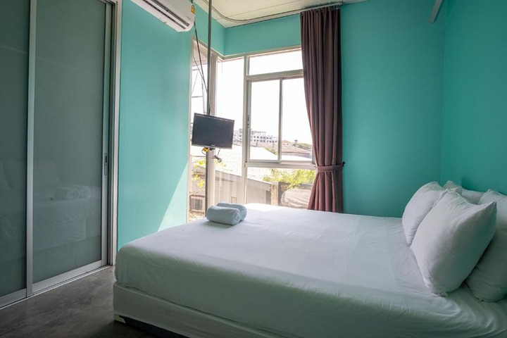 Room 21 of 60