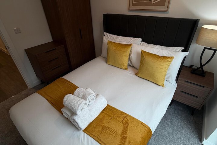 Room 15 of 74
