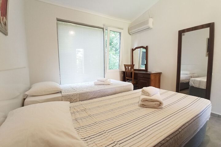 Room 40 of 95