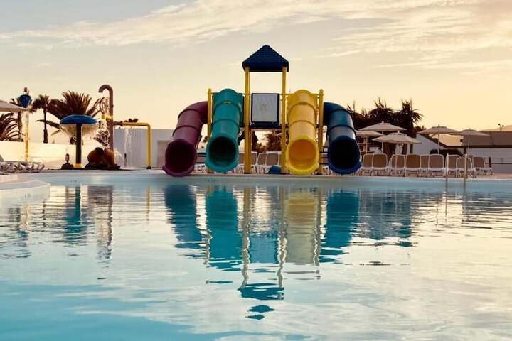 Pools & Facilities