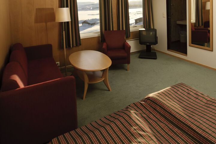 Room 12 of 44