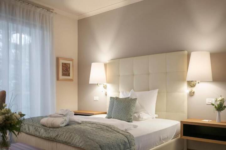 Room 16 of 119