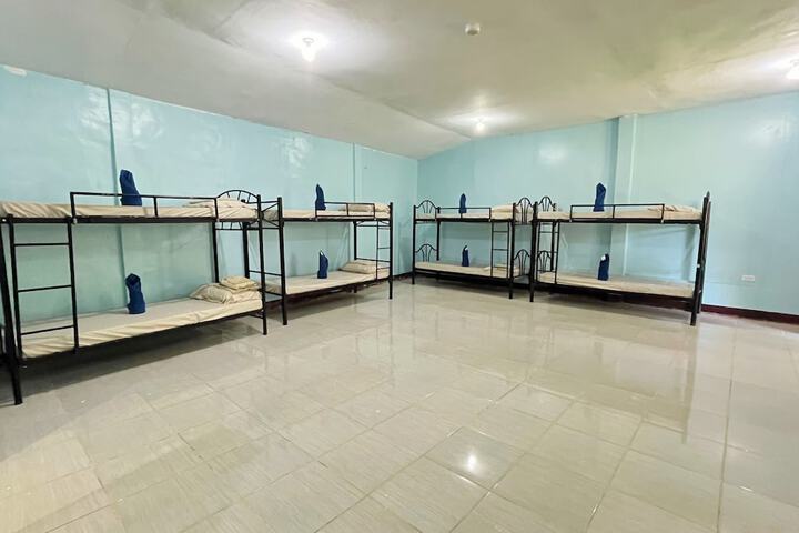 Room 2 of 17
