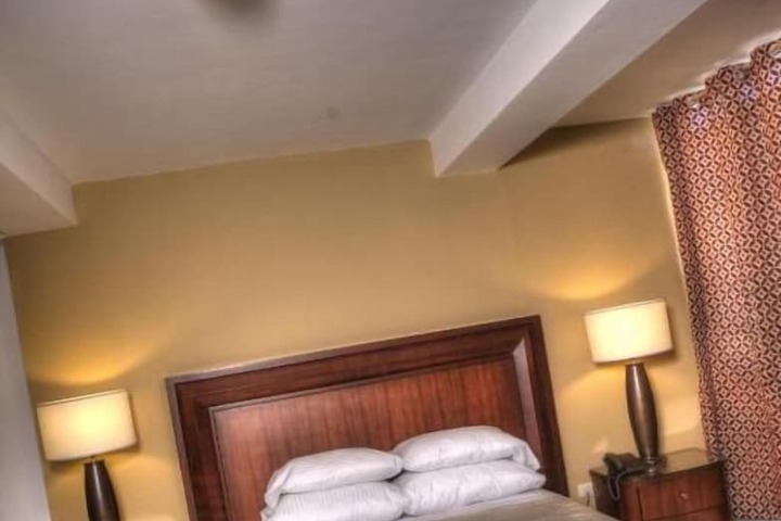 Room 22 of 35