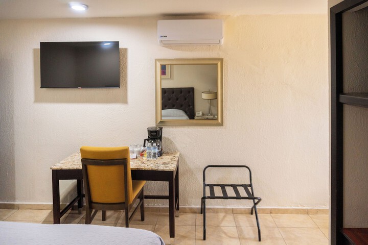 Room 31 of 106