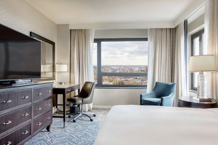 Room 32 of 96
