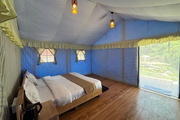 Room 8 of 24