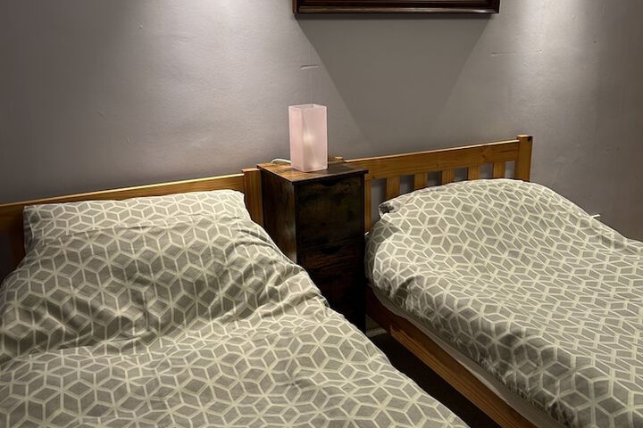 Room 3 of 31