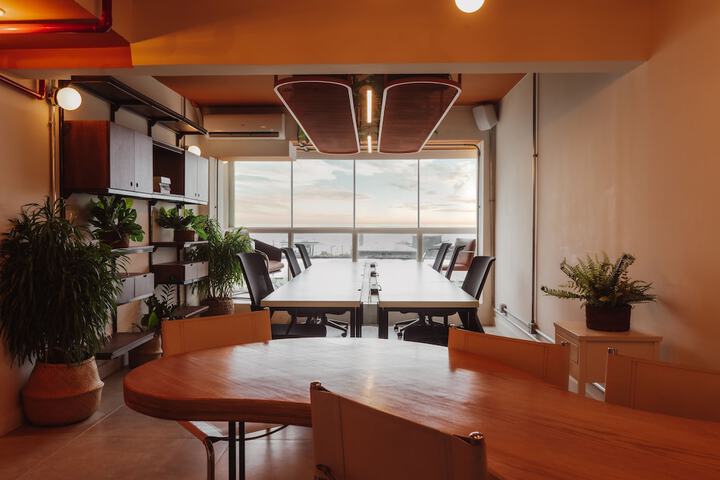Business Center 39 of 48