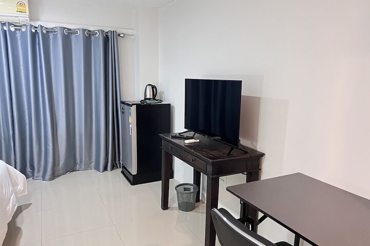 Room 13 of 29