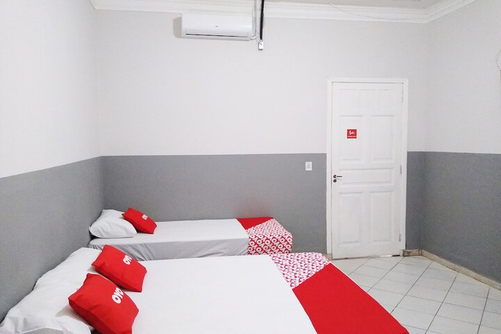 Room 5 of 17