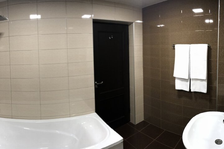 Room 25 of 32