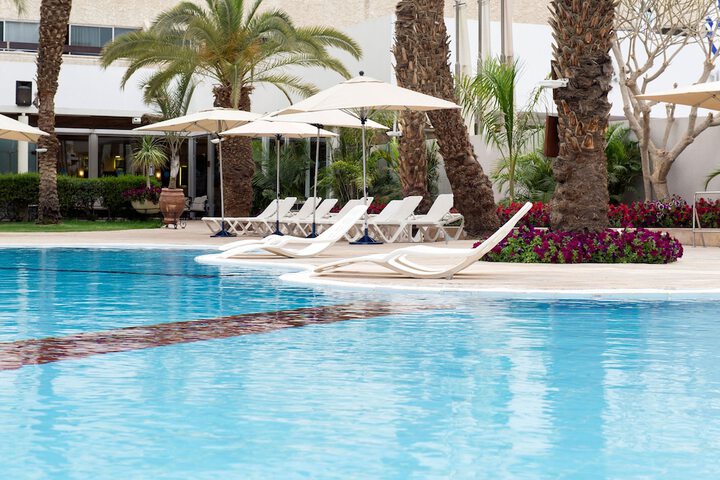 Pools & Facilities