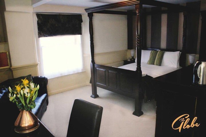 Room 7 of 25