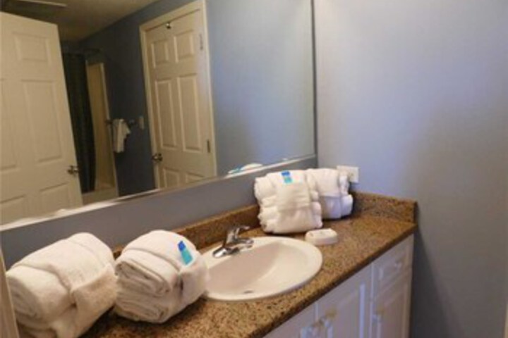 Room 8 of 25