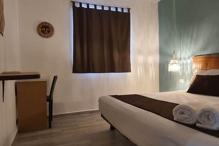 Room 40 of 83