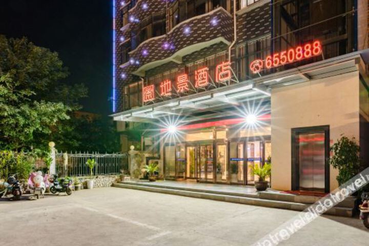 Hotel 5 of 32