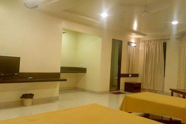 Room 35 of 46