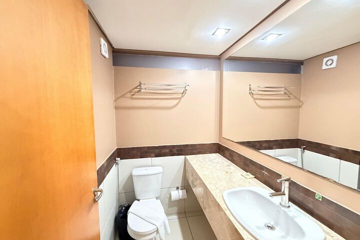 Room 18 of 39