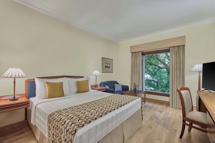 Room 7 of 40