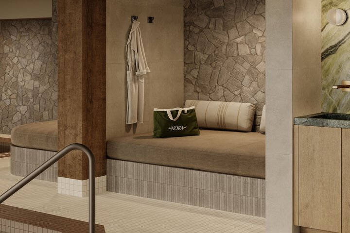 Hotel with Pool