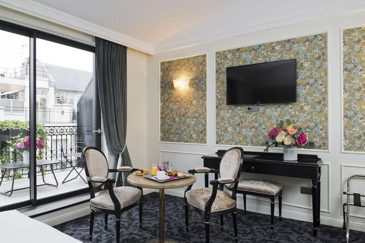 Room 15 of 81