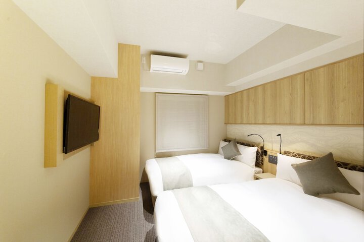Room 21 of 62