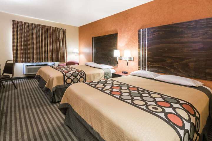 Room 9 of 17