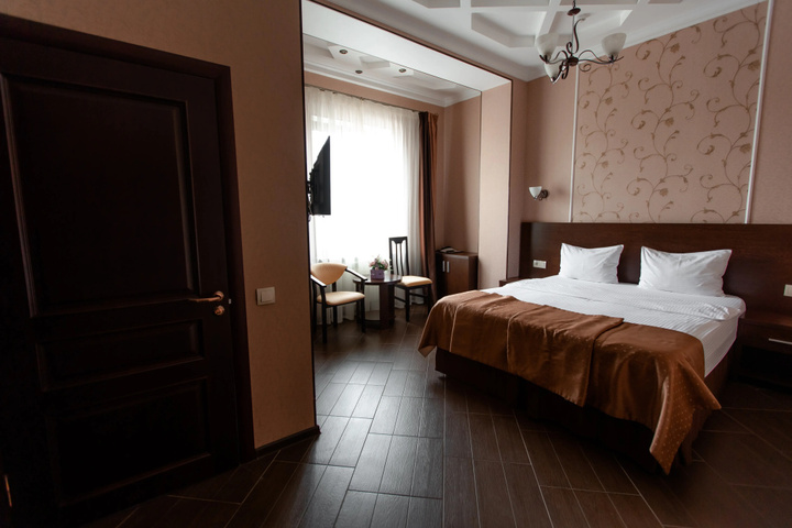 Room 13 of 50