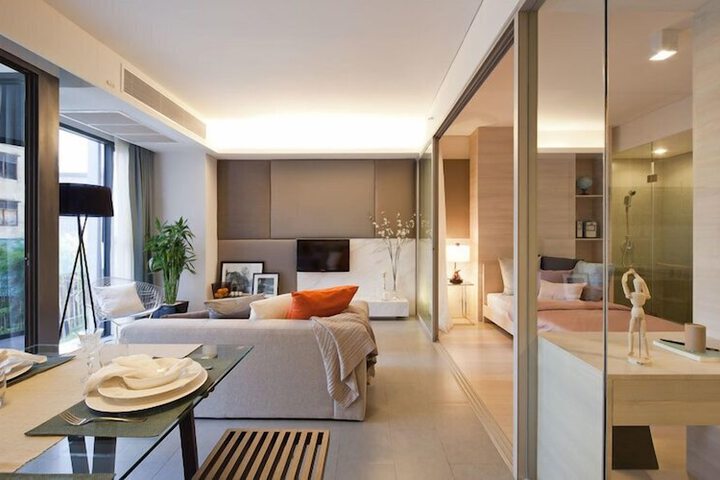 Room 16 of 36