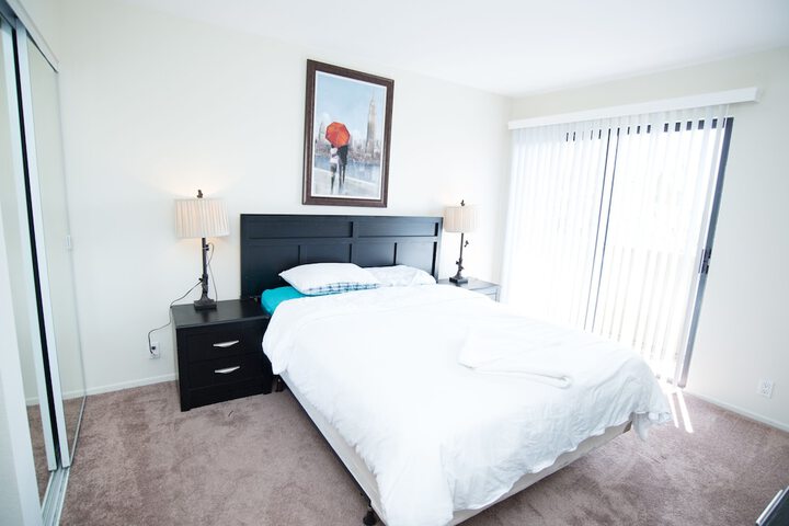 Room 14 of 93