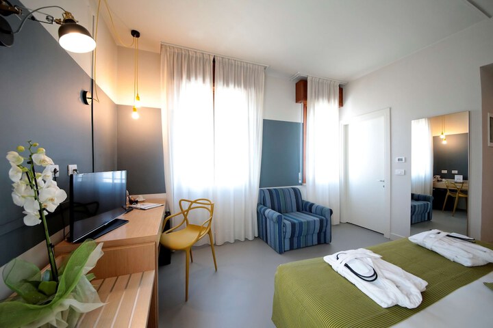 Room 19 of 46
