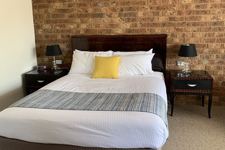 Room 9 of 61