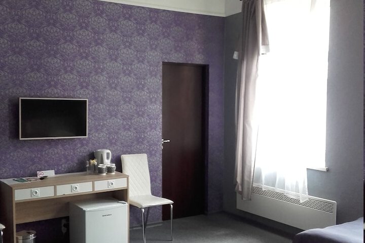 Room 8 of 46