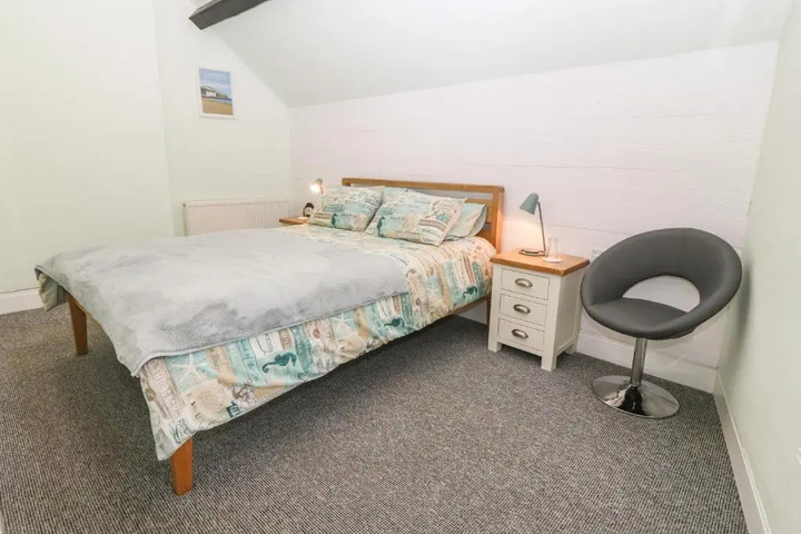 Room 3 of 11