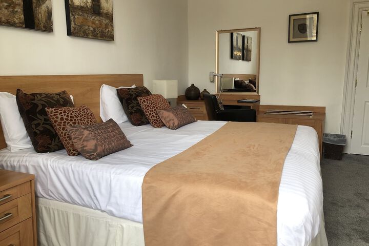 Room 14 of 29