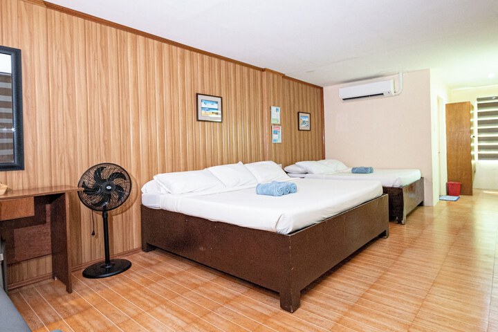 Room 42 of 238