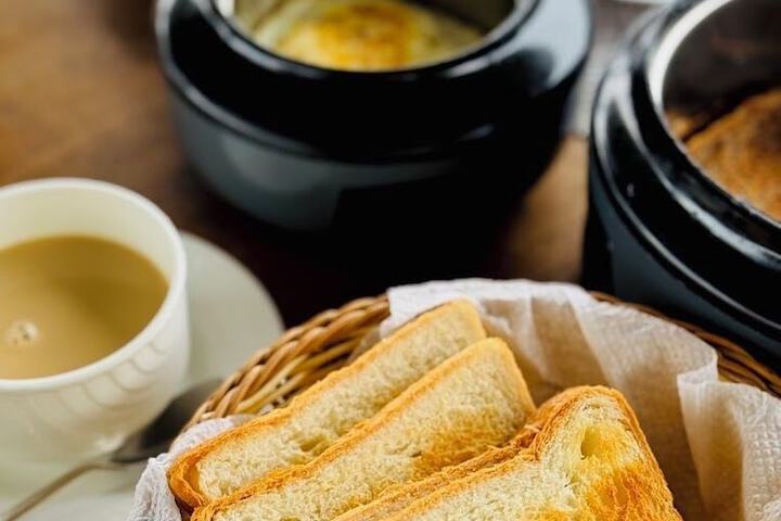 Breakfast/Coffee Service 100 of 123