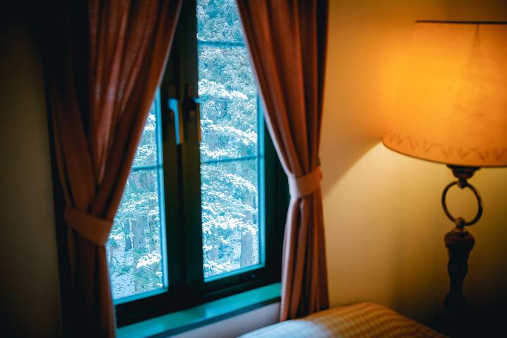 Room 27 of 59